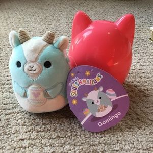 Domingo goat squishmallow! Easter edition! NWT and packaging! 🌷🍓💐